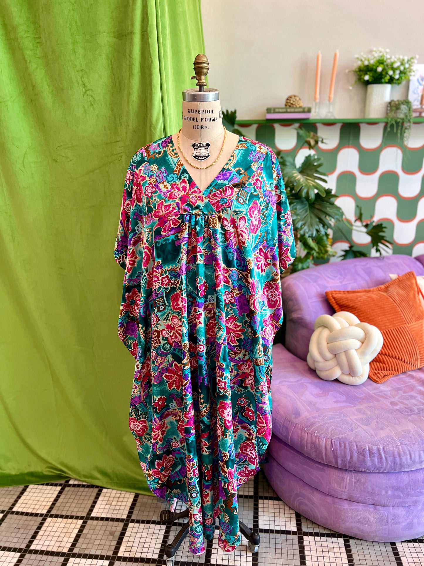 The Ari Caftan